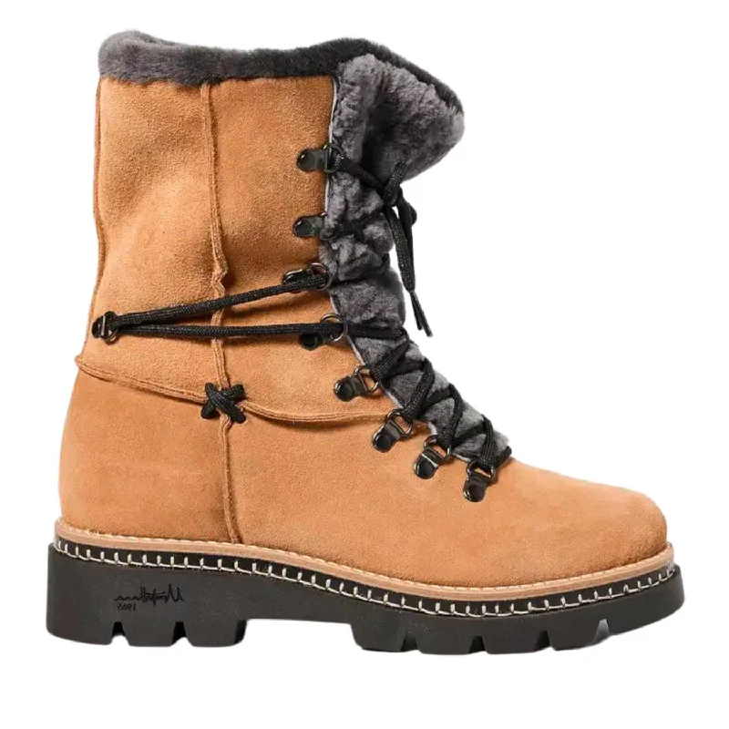 Giada Shearling Lined Boots In Nutshell