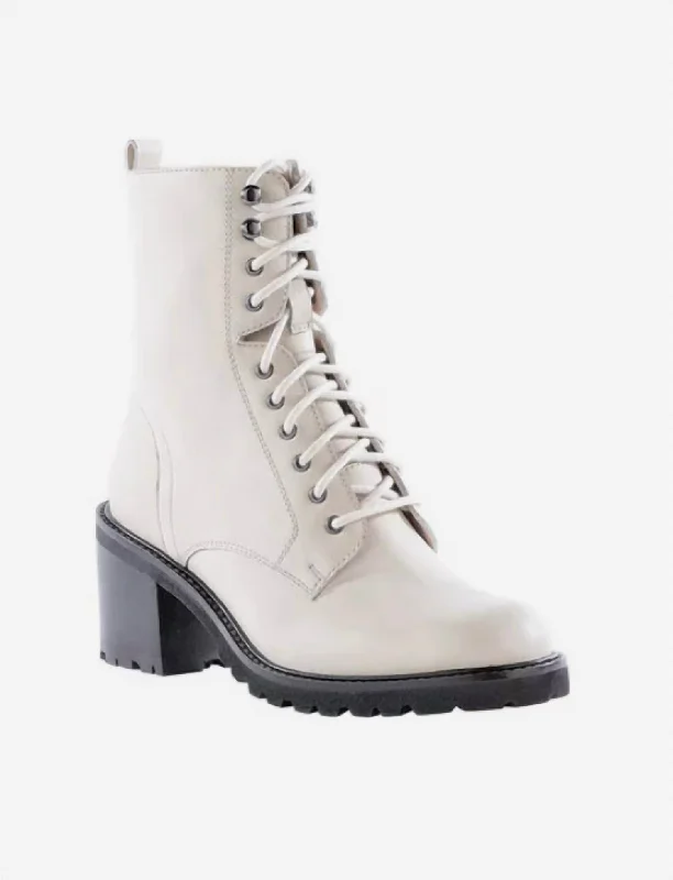 Irresistible Boot In Off White