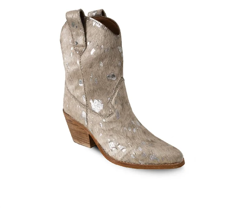 Women's Leather Western Calf Boots In Beige