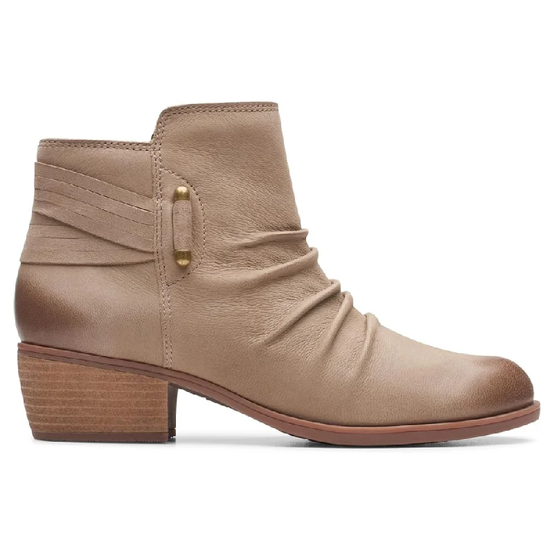 Clarks Charlten Rosa Taupe Nubuck Boot (Women's)