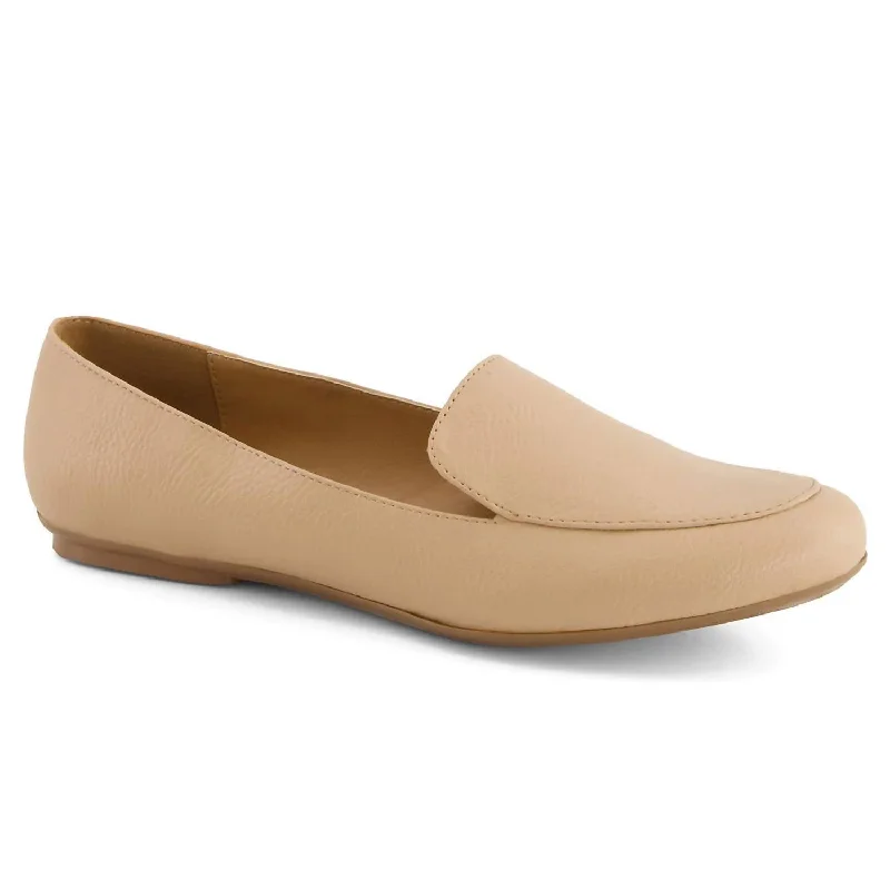 Women's Classic Flats In Beige